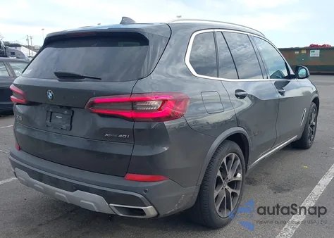 2021 BMW X5 xDrive40I z USA, uszkodzony, nr VIN 5UXCR6C0XM9F47457